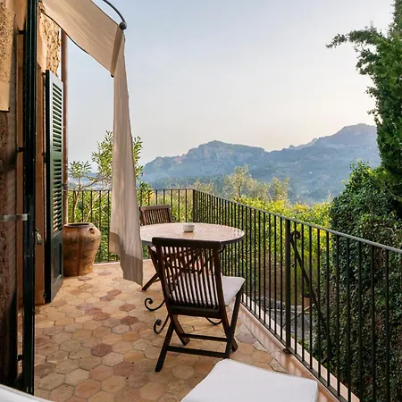 Ca's Xorc Luxury Retreat - Adults Only